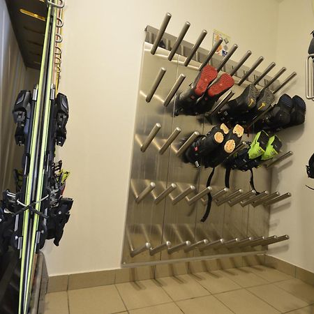 Hotel Garni Sant'Antonio Con Spa Madonna di Campiglio Bagian luar foto
