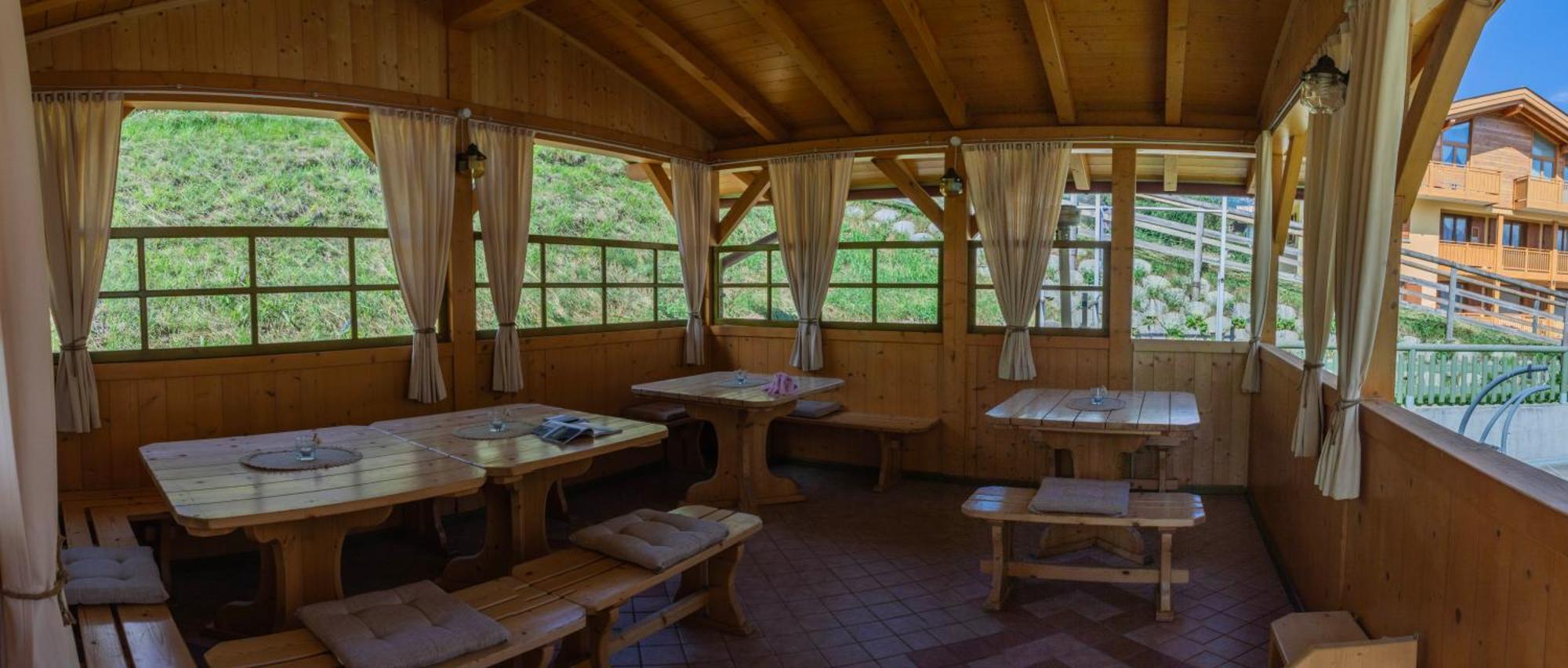 Hotel Garni Sant'Antonio Con Spa Madonna di Campiglio Bagian luar foto