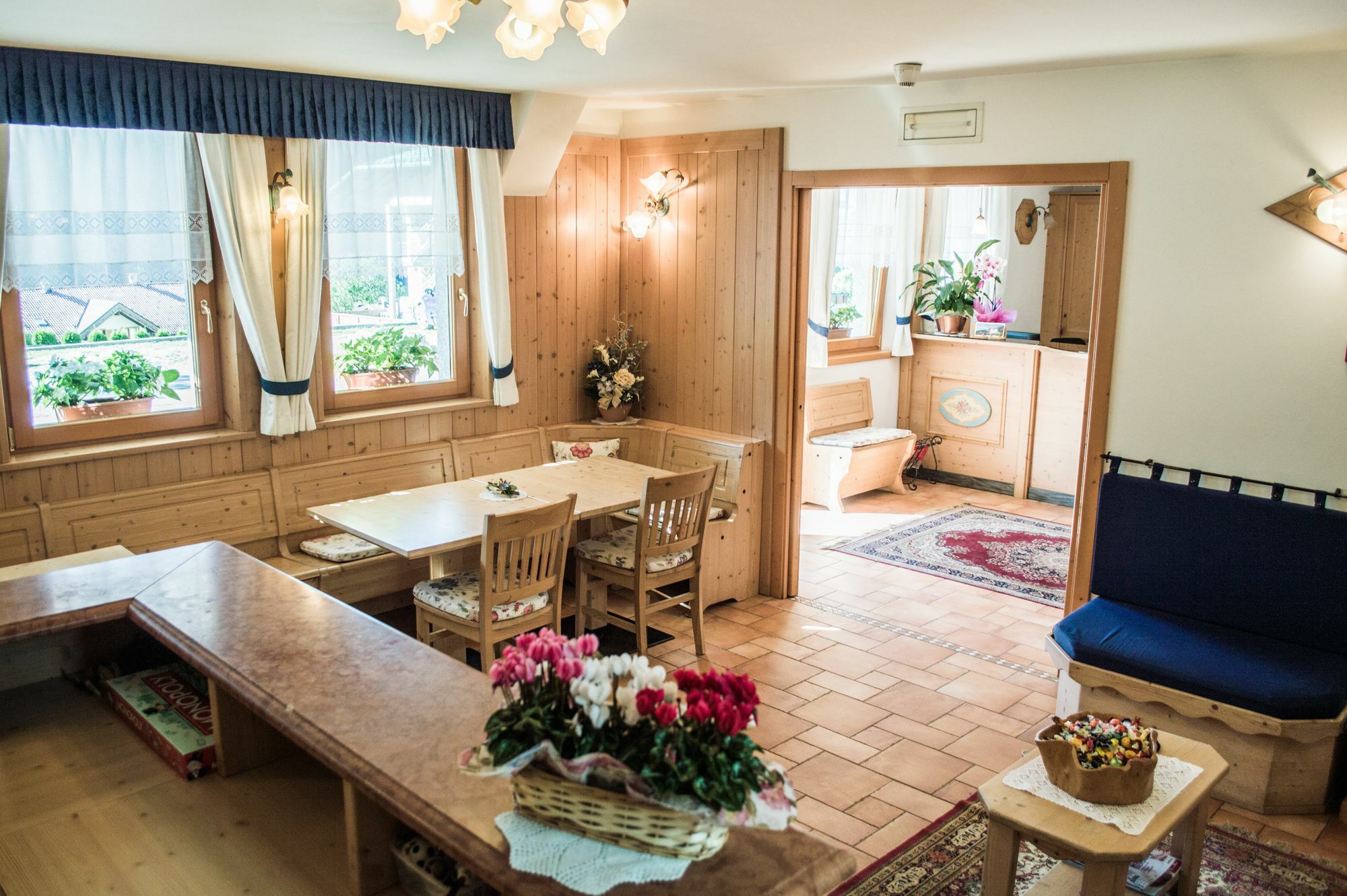 Hotel Garni Sant'Antonio Con Spa Madonna di Campiglio Bagian luar foto