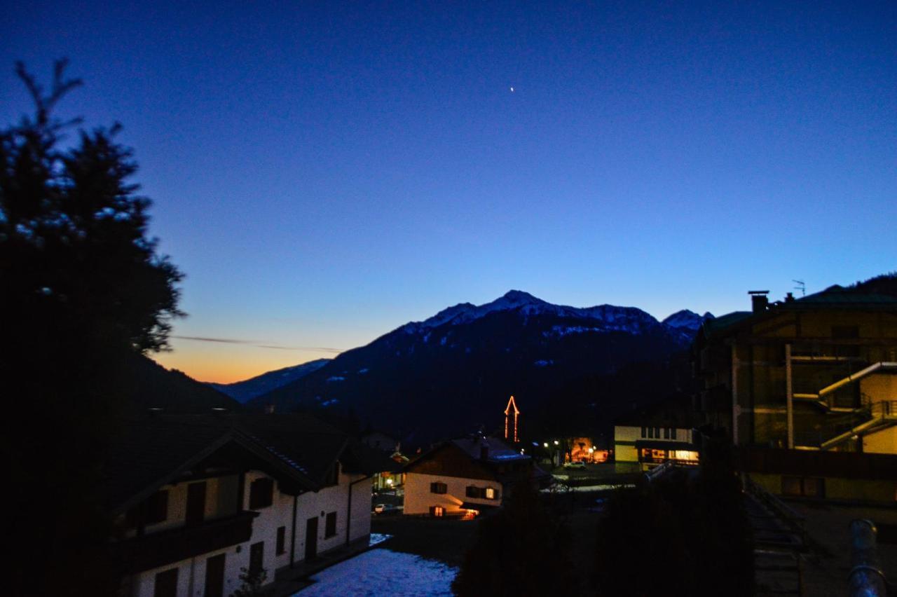 Hotel Garni Sant'Antonio Con Spa Madonna di Campiglio Bagian luar foto
